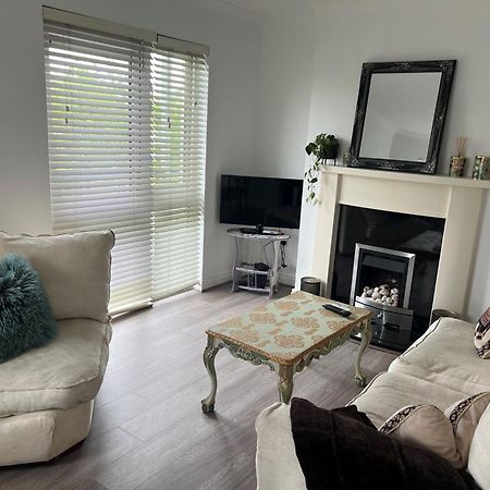 Cosy 2 Double Bed Apartment Swords Ngoại thất bức ảnh