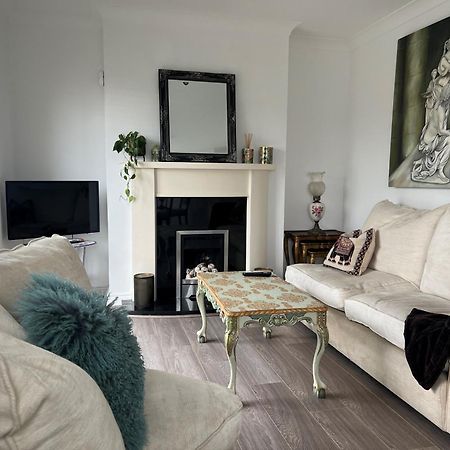 Cosy 2 Double Bed Apartment Swords Ngoại thất bức ảnh
