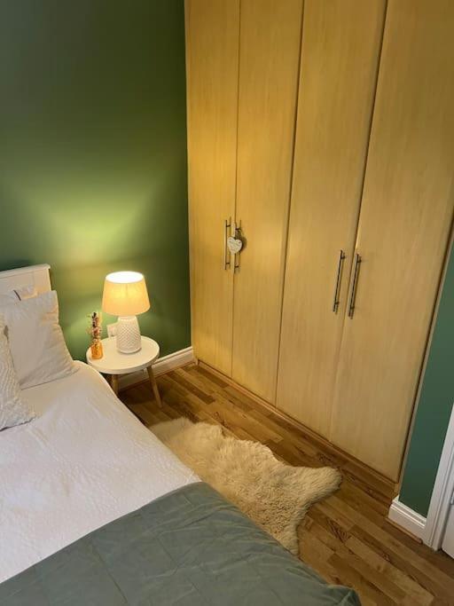 Cosy 2 Double Bed Apartment Swords Ngoại thất bức ảnh