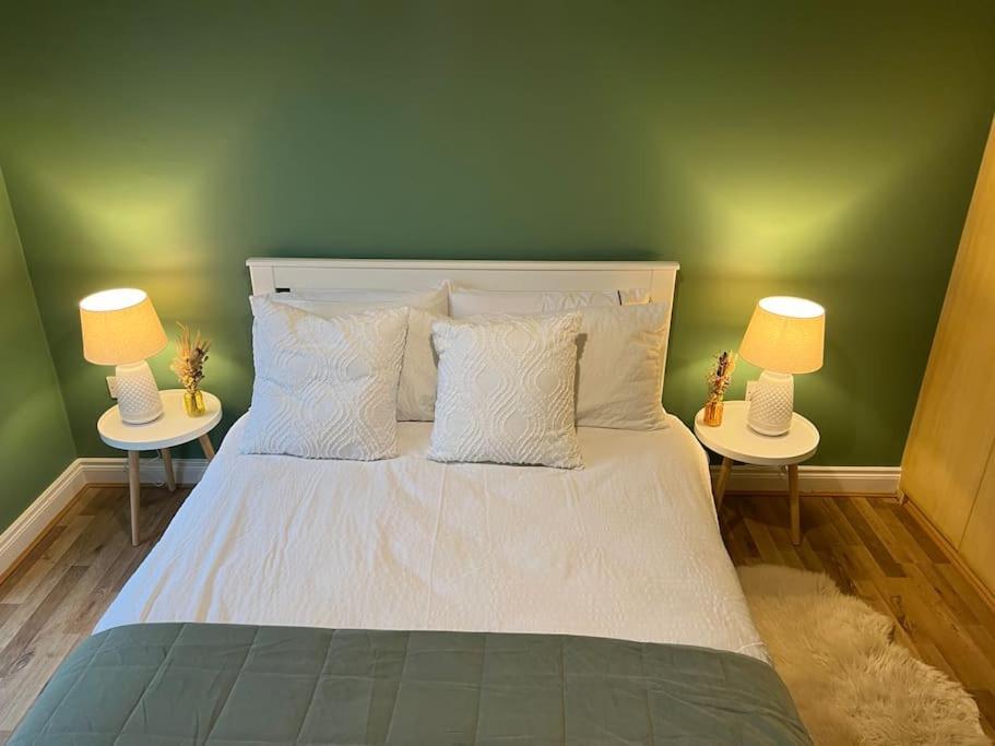 Cosy 2 Double Bed Apartment Swords Ngoại thất bức ảnh