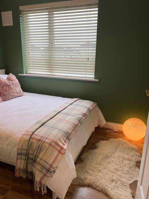 Cosy 2 Double Bed Apartment Swords Ngoại thất bức ảnh