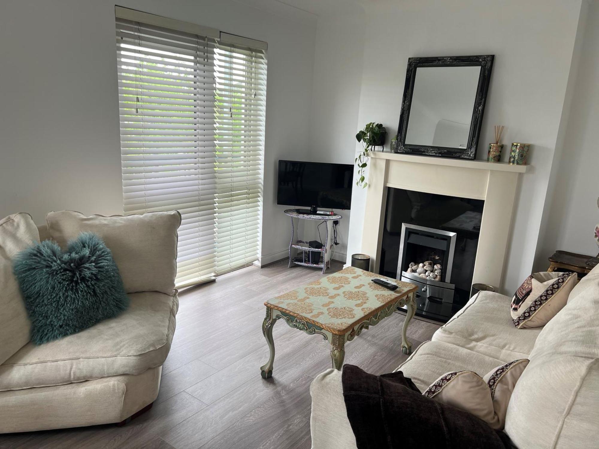 Cosy 2 Double Bed Apartment Swords Ngoại thất bức ảnh